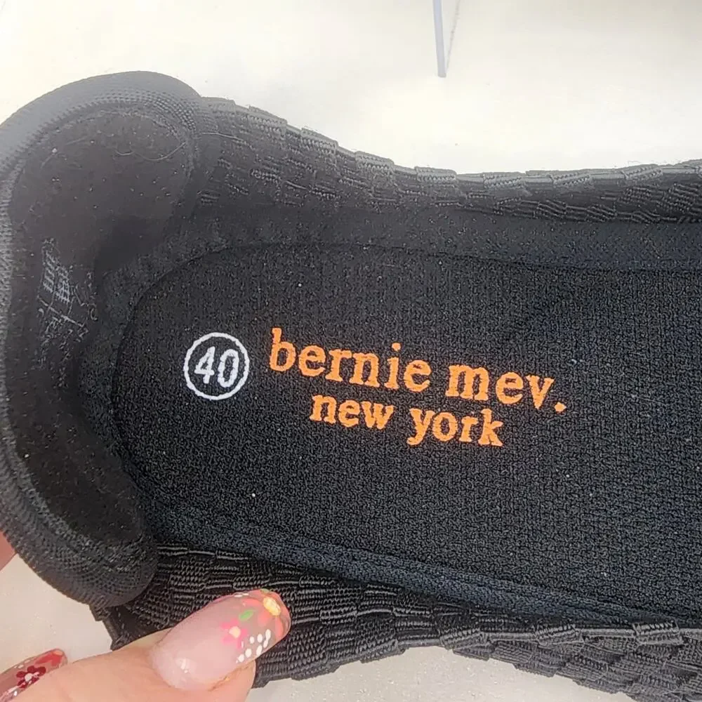 Bernie Mev Catwalk Flats Womens 9/9.5 Black Weave Comfort Memory Foam Slip On - Picture 6 of 7